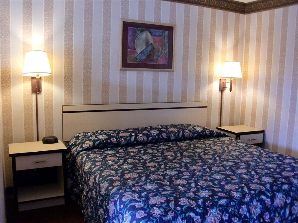 TravelStar Inn&Suites Colorado Springs Eksteriør bilde