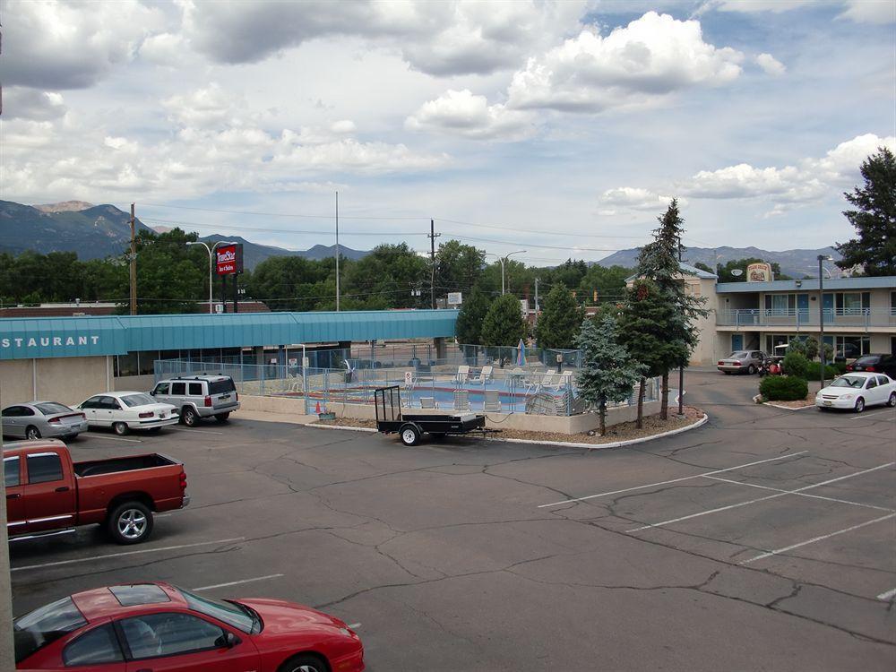TravelStar Inn&Suites Colorado Springs Eksteriør bilde
