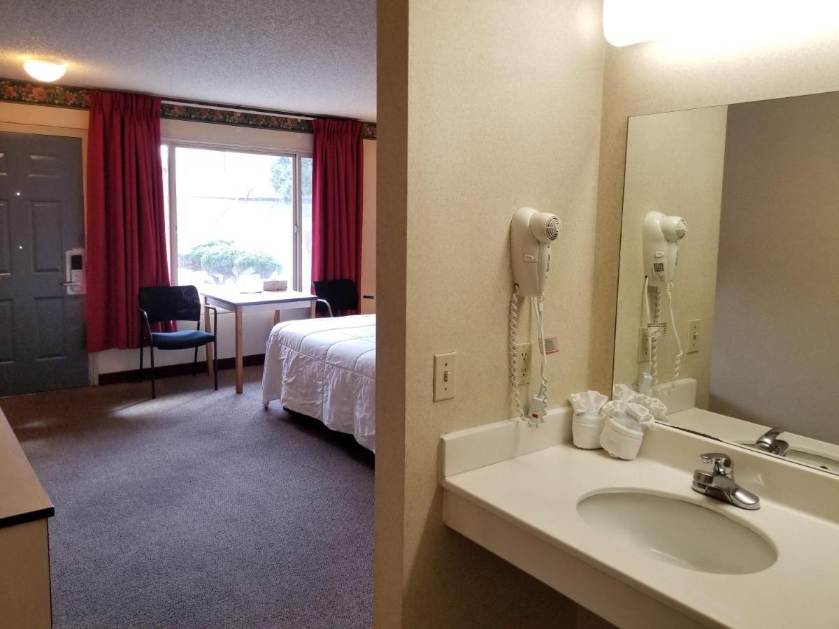 TravelStar Inn&Suites Colorado Springs Eksteriør bilde