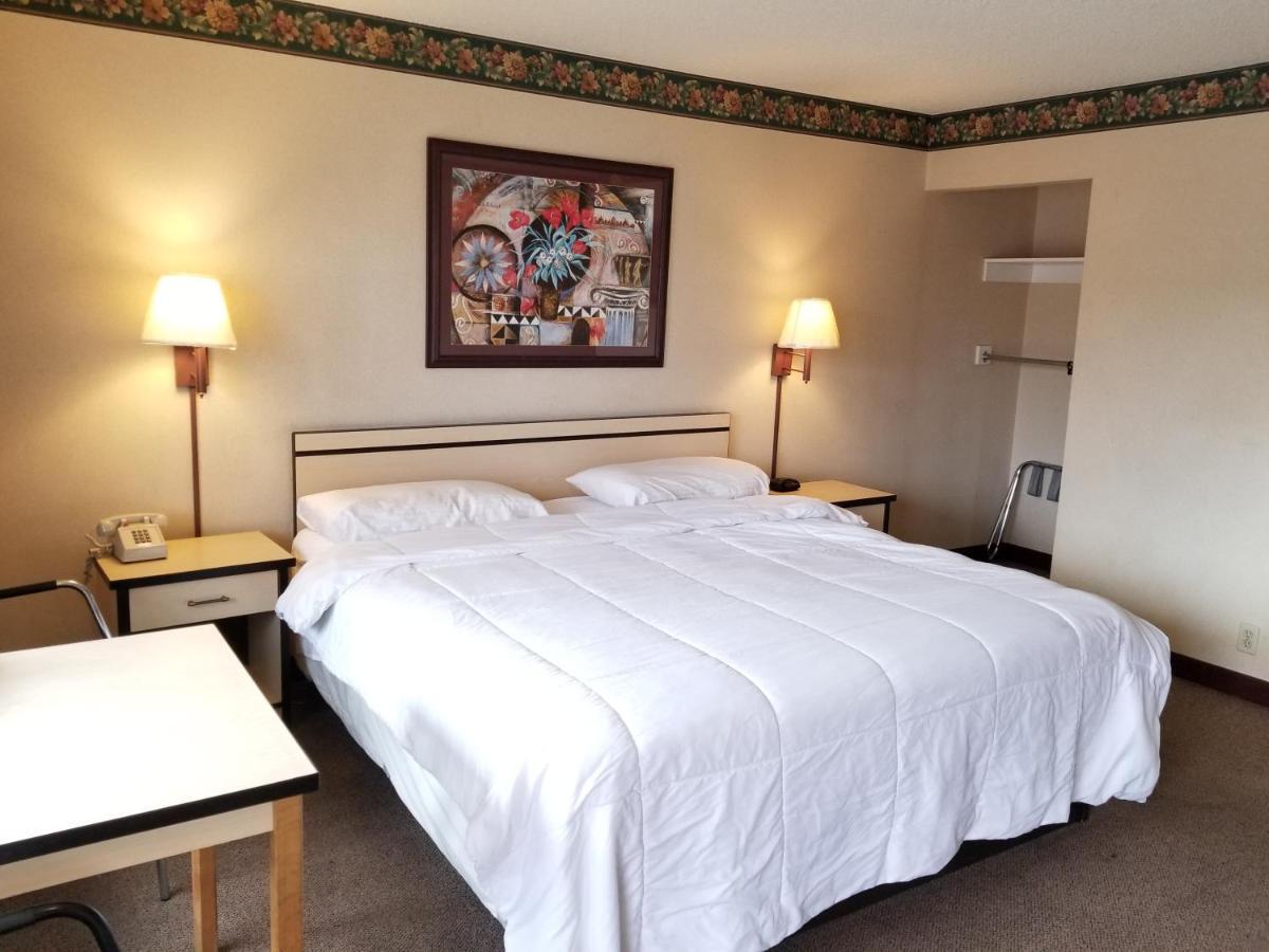 TravelStar Inn&Suites Colorado Springs Eksteriør bilde